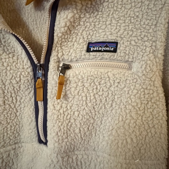 Patagonia Cream Fleece Pullover - Picture 4 of 4